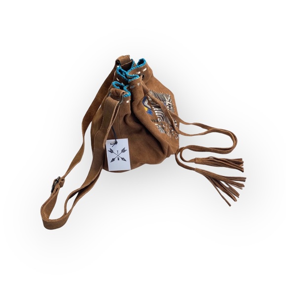 VHTF: new Tylie Malibu ꧁ Embellished Medicine Crossbody Bag ꧂ Chocolate Suede ꧂ - Picture 5 of 16